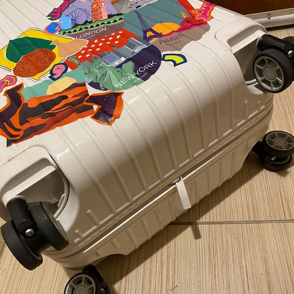 RIMOWA Carry On Luggage With Rare Dubai City Sticker Set by artist Antti Kalevi - Picture 5 of 12